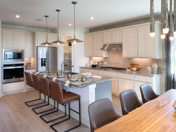 1837 Ficuzza WAY, Leander, TX 78641