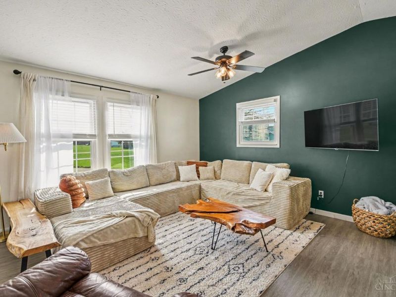 184 Dortmund Drive, Perry Twp, OH 45118 Photo 10