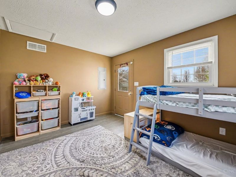 184 Dortmund Drive, Perry Twp, OH 45118 Photo 16