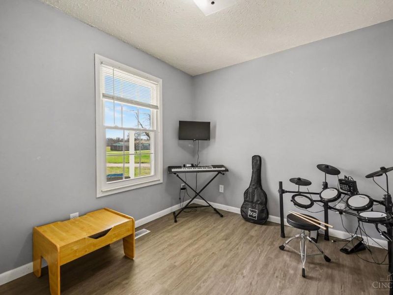 184 Dortmund Drive, Perry Twp, OH 45118 Photo 20