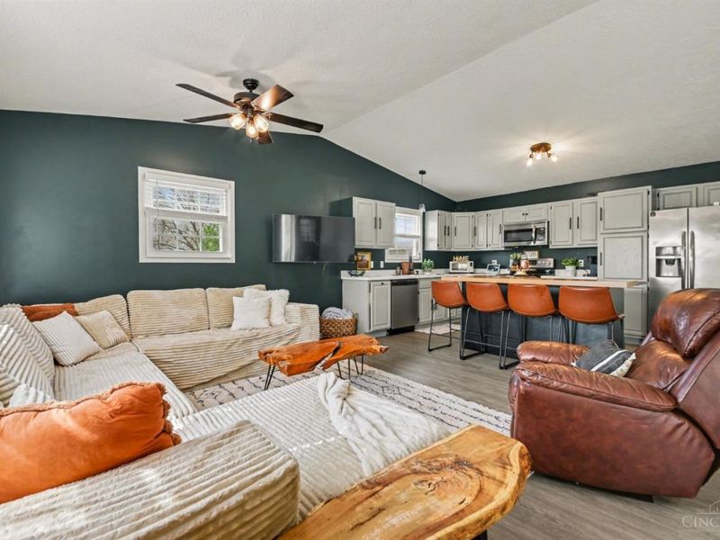 184 Dortmund Drive, Perry Twp, OH 45118 Photo 9