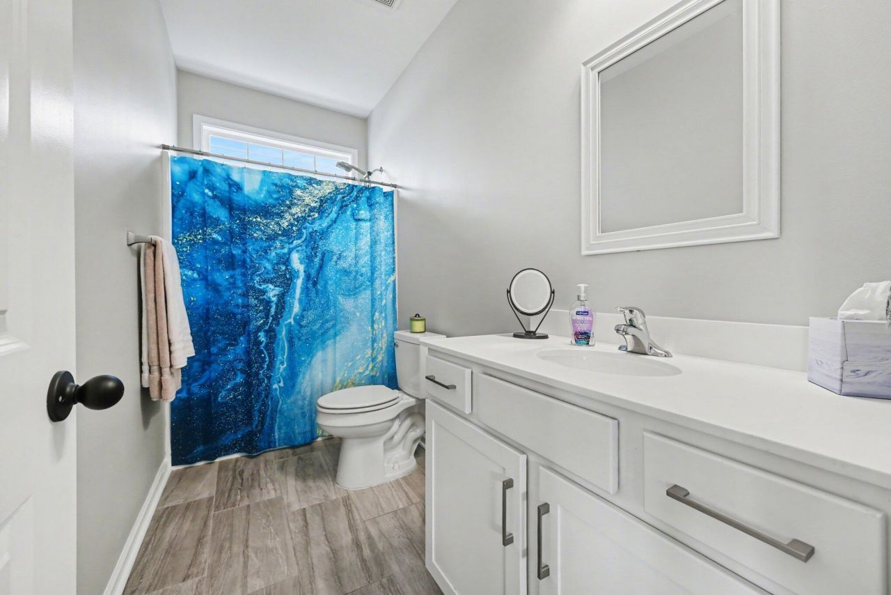 205 Angelica Avenue Photo 16