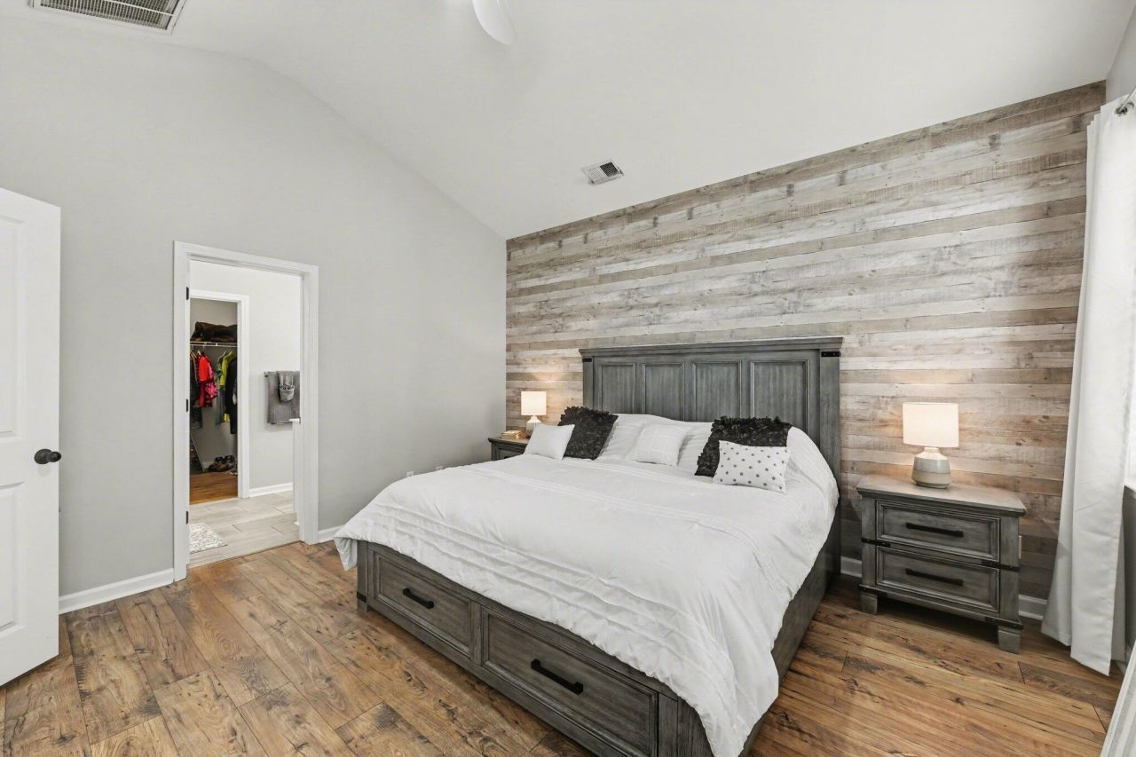 205 Angelica Avenue Photo 19