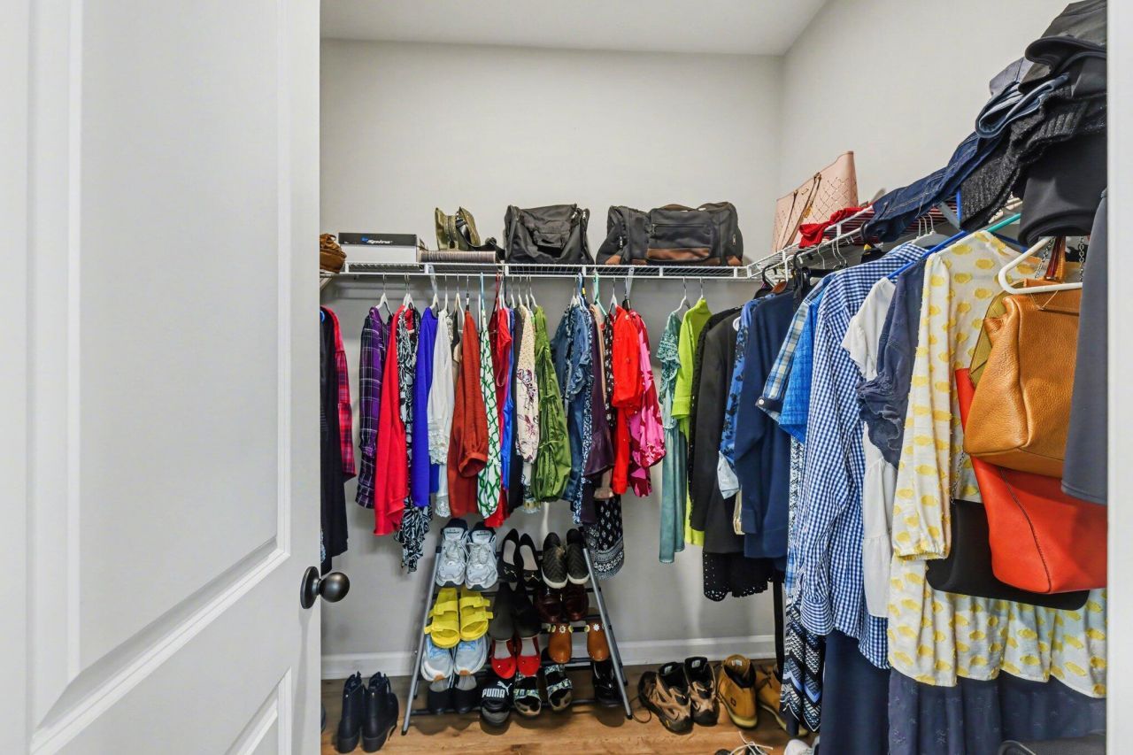 205 Angelica Avenue Photo 22