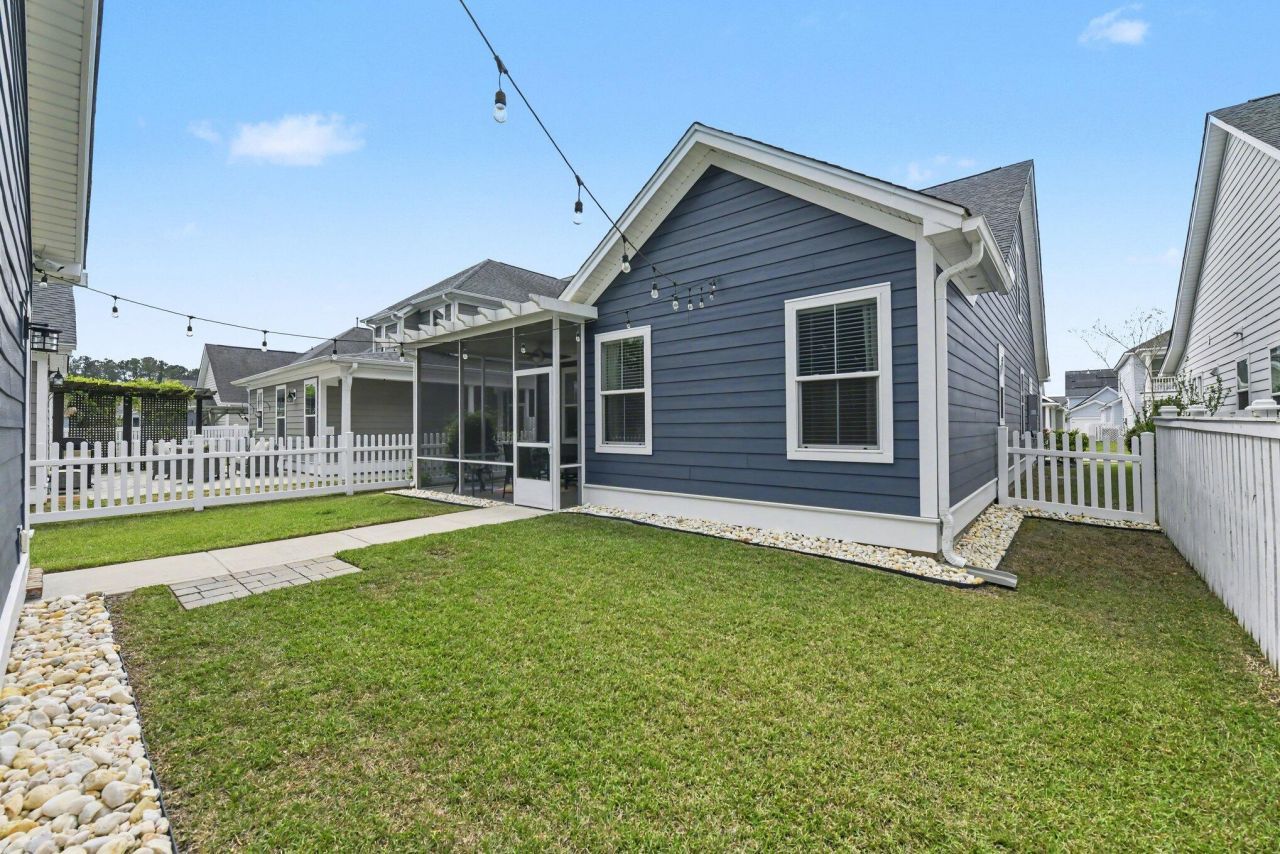 205 Angelica Avenue Photo 31