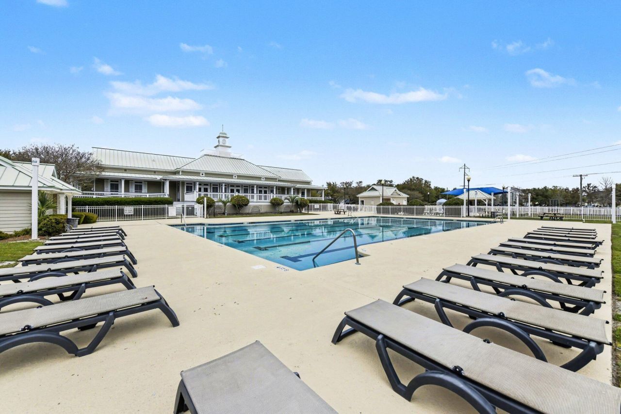 205 Angelica Avenue Photo 38