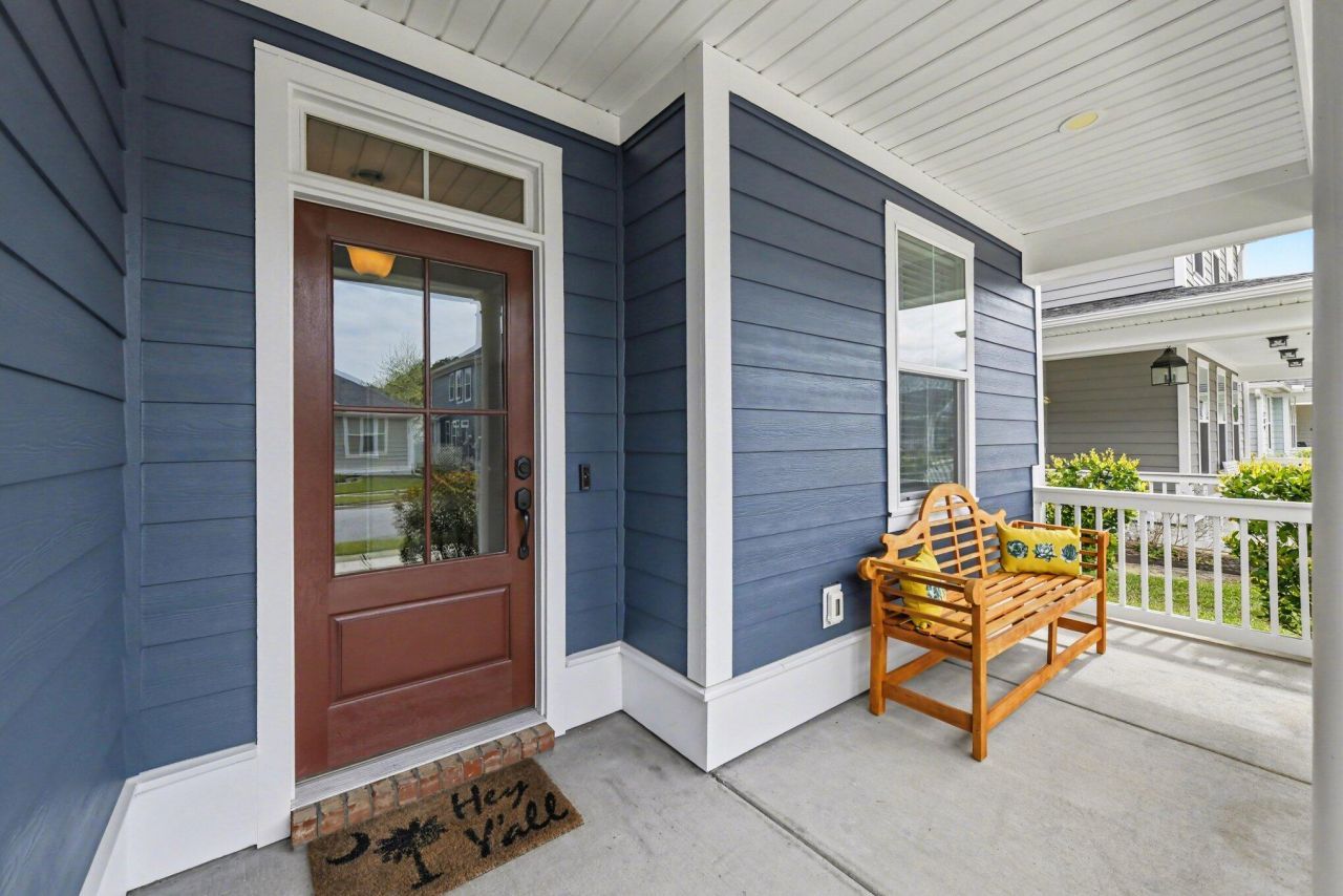 205 Angelica Avenue Photo 5