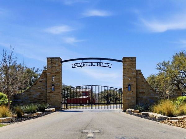 207 Majestic Hills, Blanco, TX 78606
