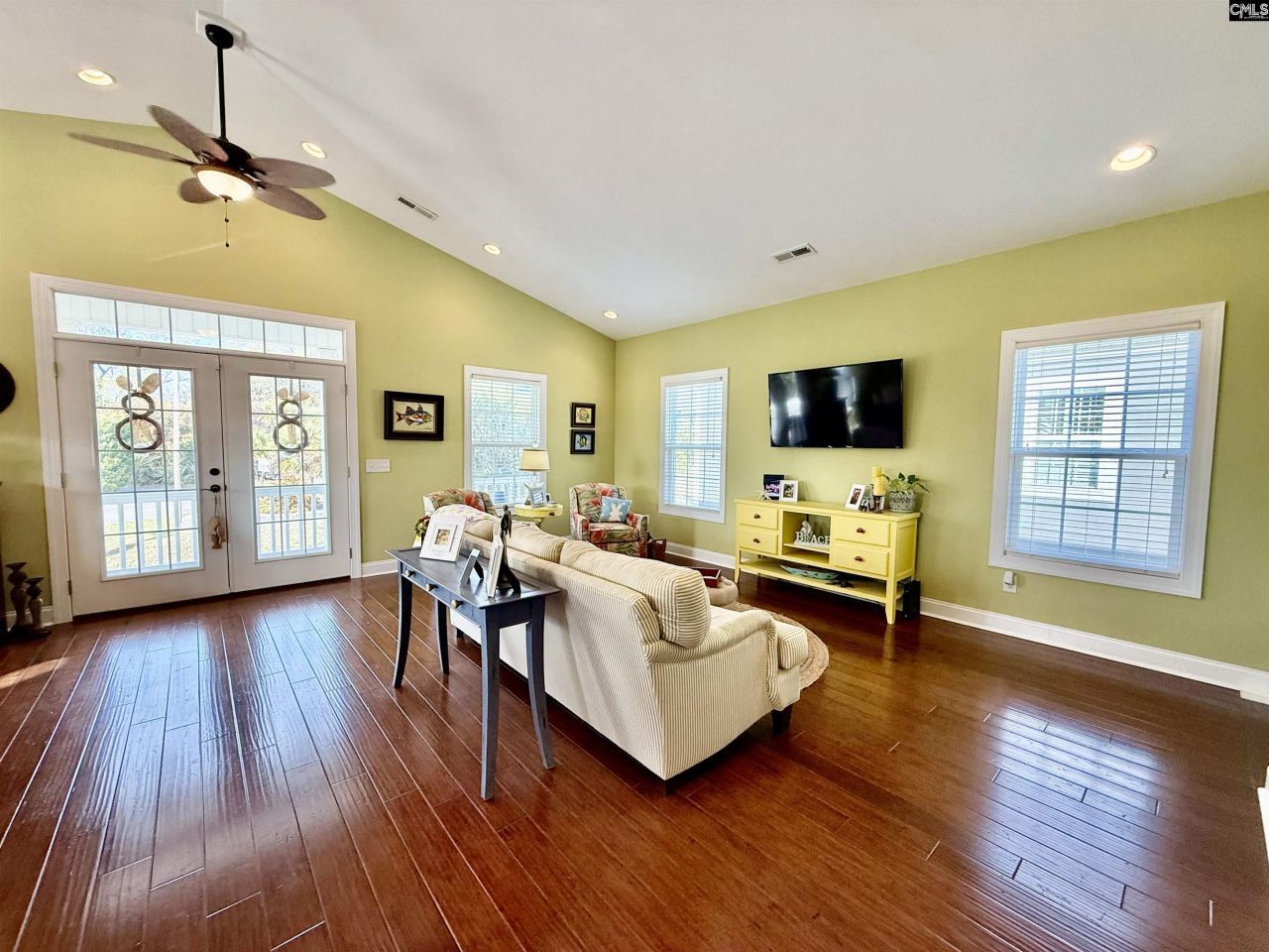 1965 24th Avenue N Photo 7