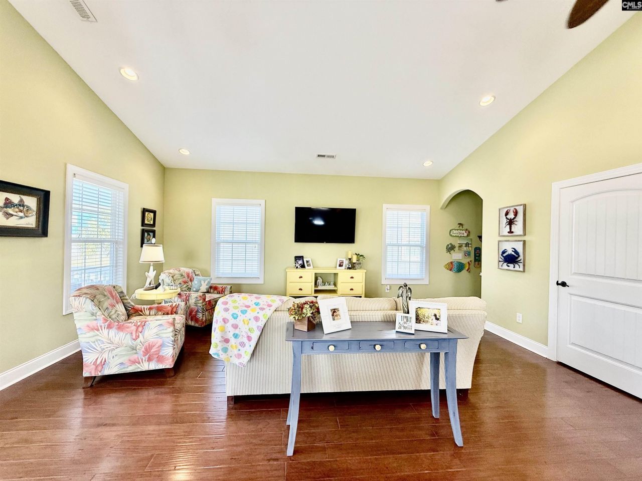 1965 24th Avenue N Photo 8