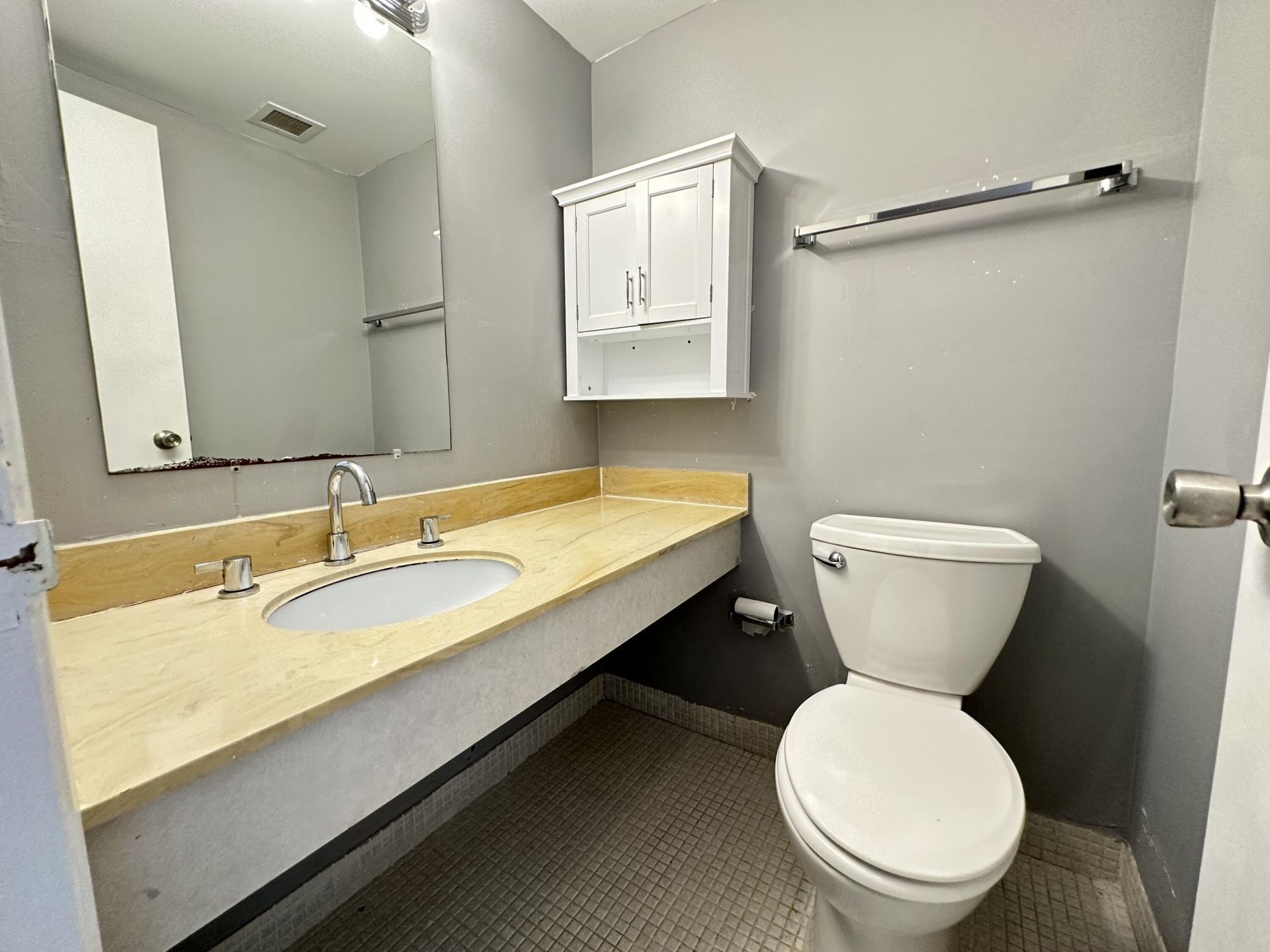 1985 S Ocean Drive, Unit 21a, Hallandale Beach, FL 33009 Photo