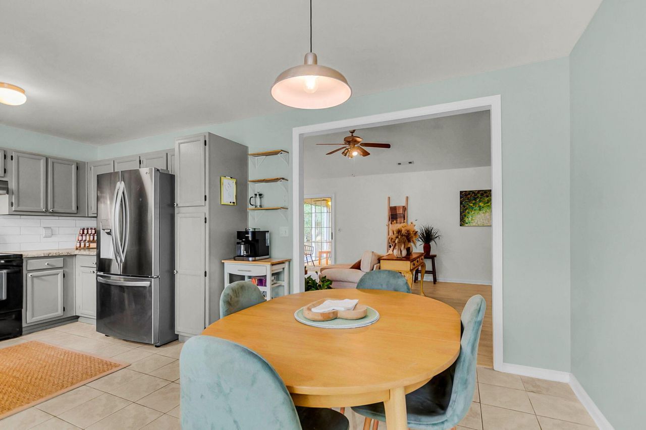 2445 Castlereagh Road Photo 15