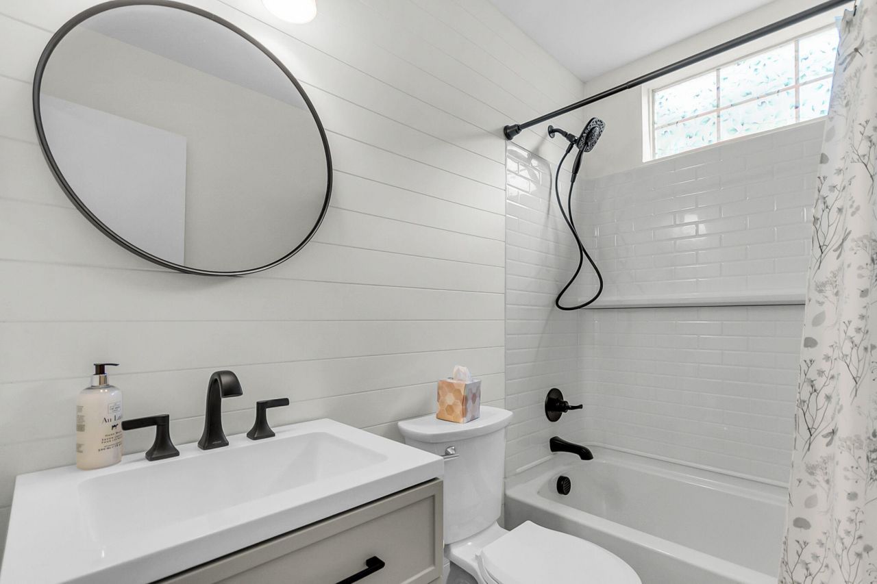 2445 Castlereagh Road Photo 20