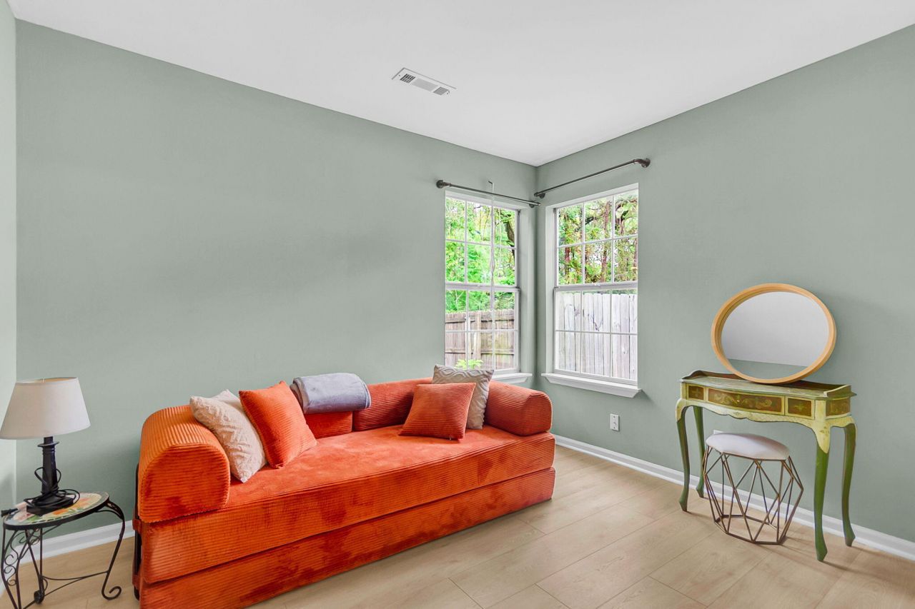 2445 Castlereagh Road Photo 21