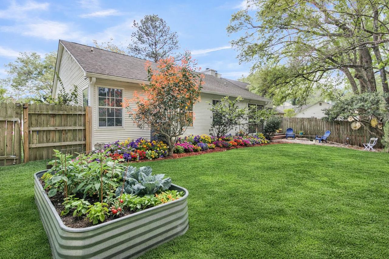 2445 Castlereagh Road Photo 37