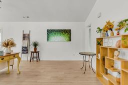 2445 Castlereagh Road photo 4