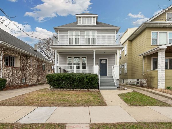 4530 N Kenneth Avenue, Chicago, IL 60630