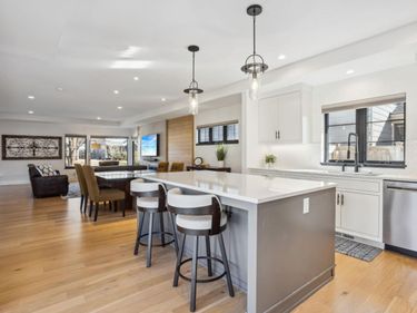 5124 Drew Avenue S, Minneapolis, MN 55410