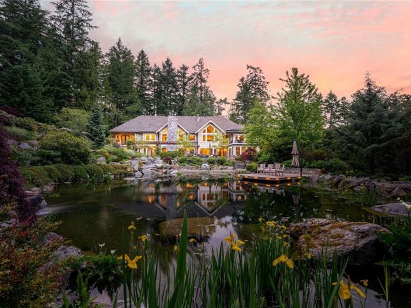 441 Glendower Rd , Saanich, BC V9E 2B9