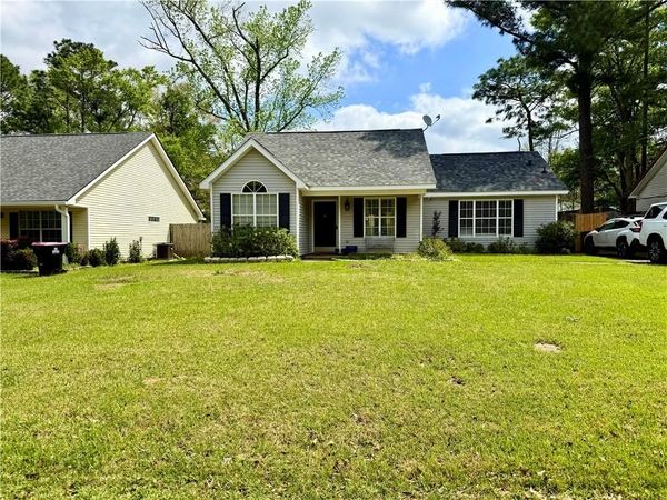 821 Copperfield Drive W, Mobile, AL 36608