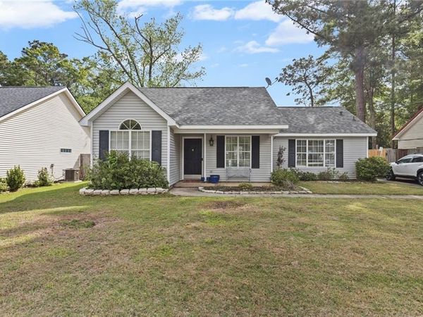 821 Copperfield Drive W, Mobile, AL 36608