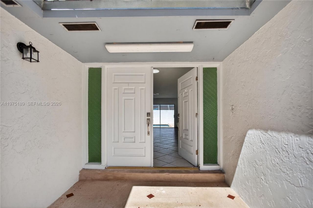 13471 SW 99th Ter, Miami, FL 33186 Photo