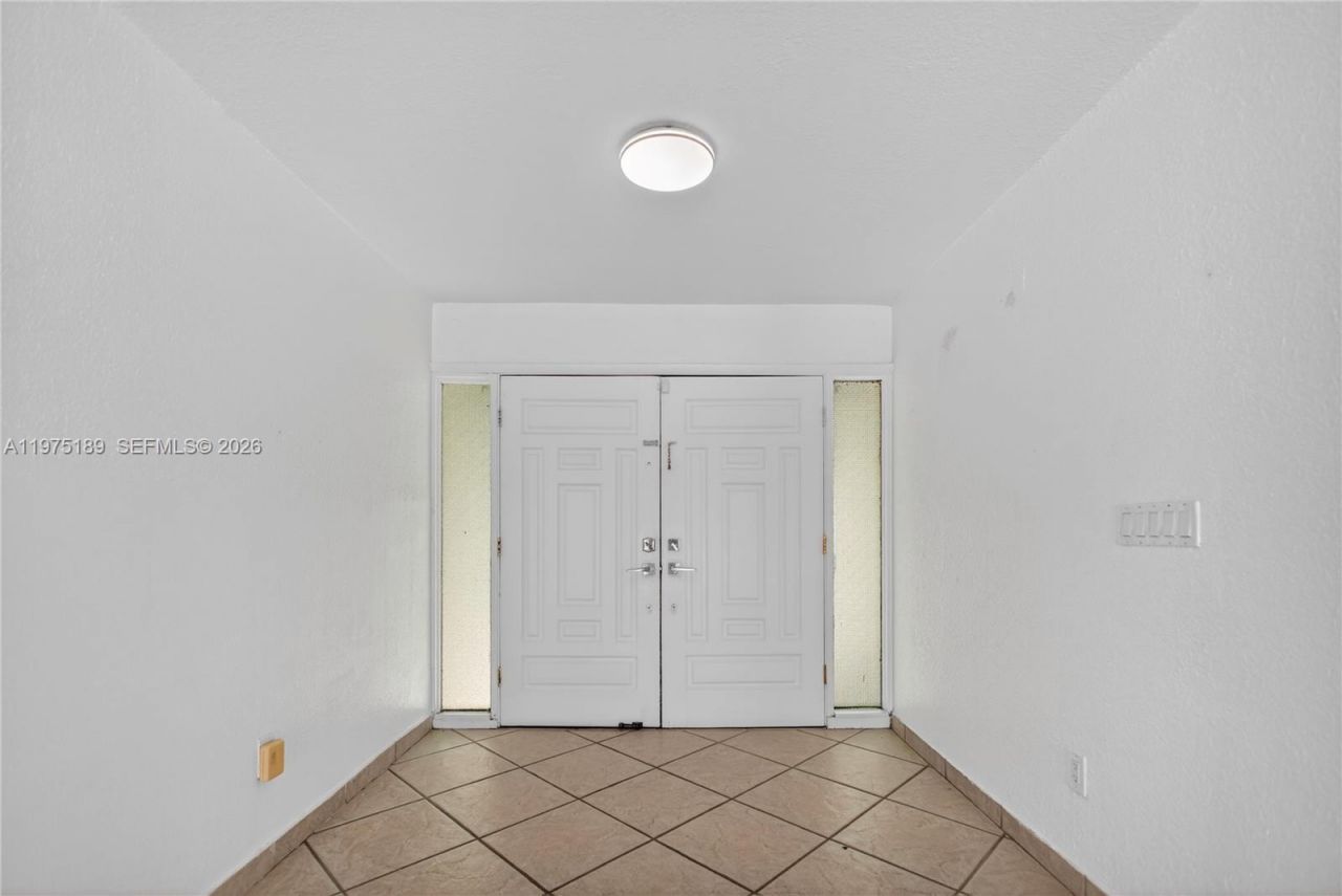 13471 SW 99th Ter, Miami, FL 33186 Photo