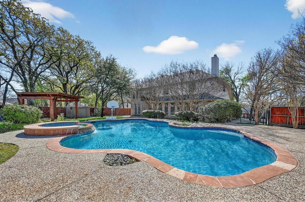 4617 Oak Springs Drive, Flower Mound, TX 75028 Main Photo