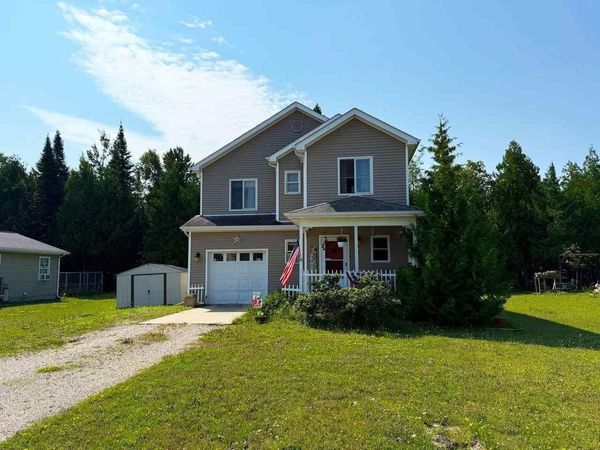 640 W Spring St, St. Ignace, MI 49781