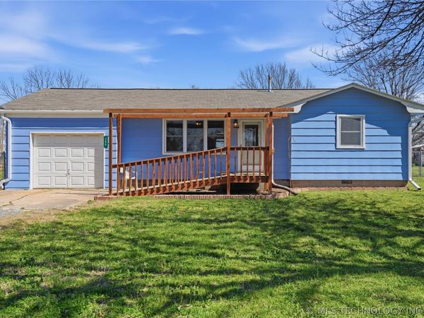 206 N Coal , Chouteau, OK 74337