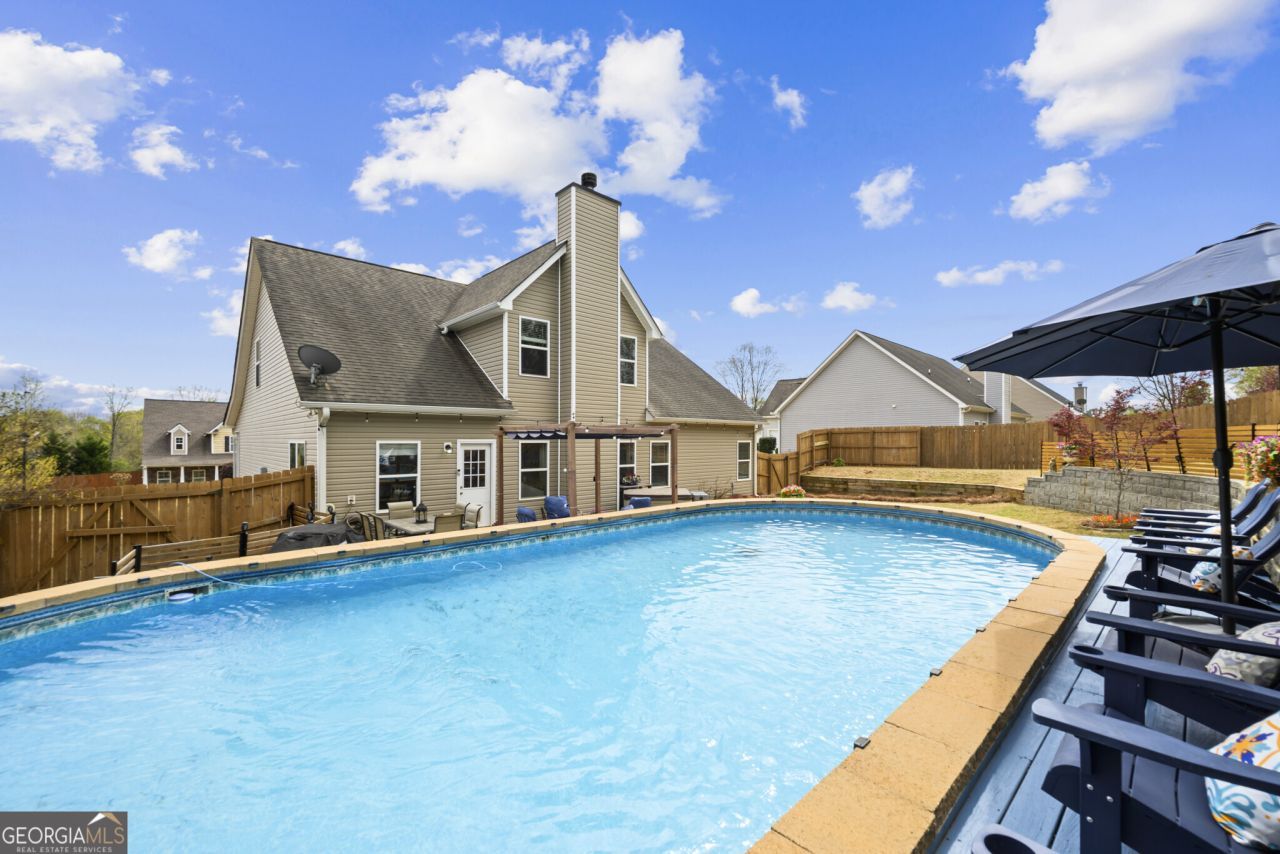 5645 Wooded Valley Way, Flowery Branch, GA 30542 Main Photo