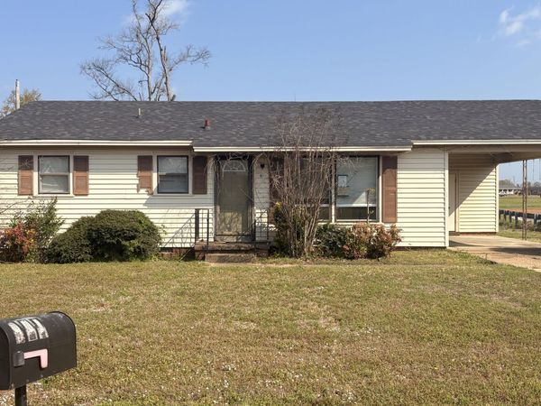 901 11th N, Amory, MS 38821