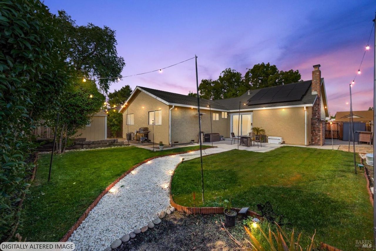 427 Temple Drive, Vacaville, CA 95687 Main Photo