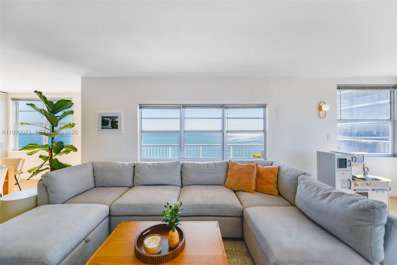 1980 S Ocean Dr , Unit 17E, Hallandale Beach, FL 33009 Photo