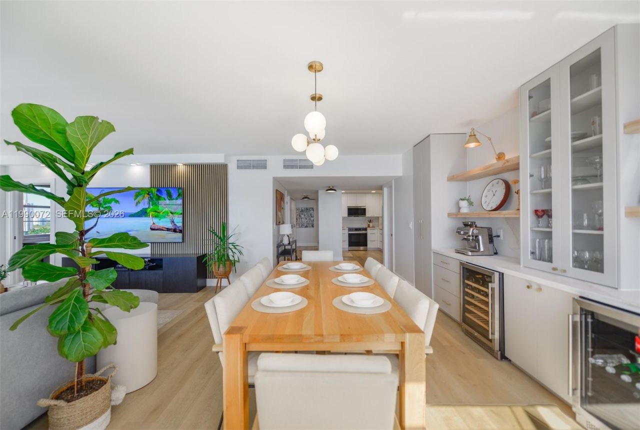 1980 S Ocean Dr , Unit 17E, Hallandale Beach, FL 33009 Photo