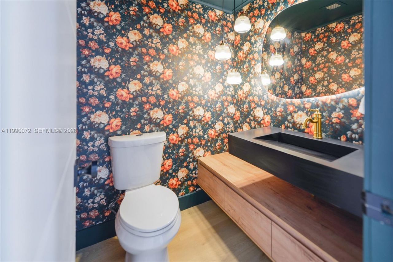 1980 S Ocean Dr , Unit 17E, Hallandale Beach, FL 33009 Photo