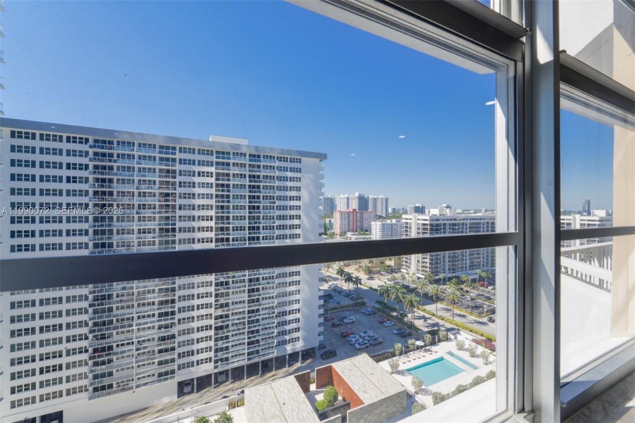 1980 S Ocean Dr , Unit 17E, Hallandale Beach, FL 33009 Photo