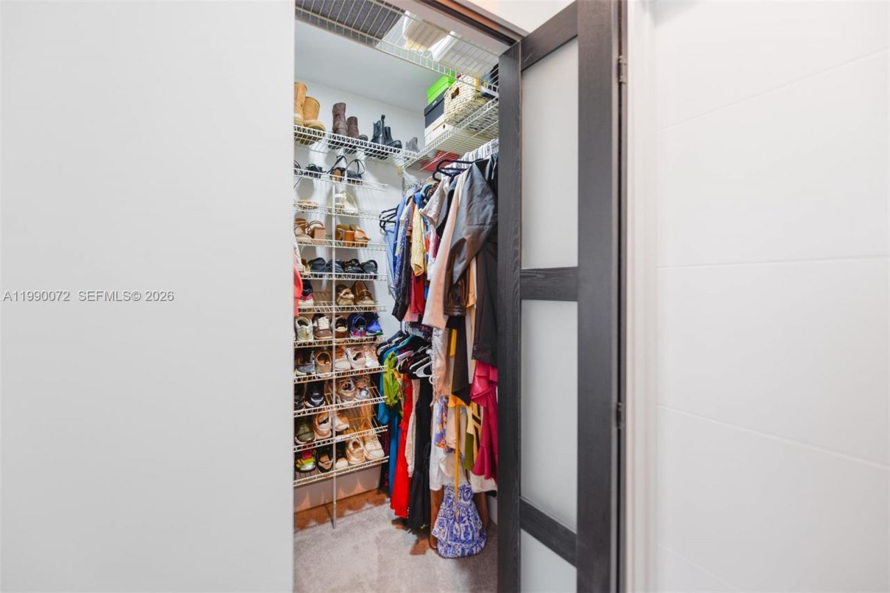 1980 S Ocean Dr , Unit 17E, Hallandale Beach, FL 33009 Photo