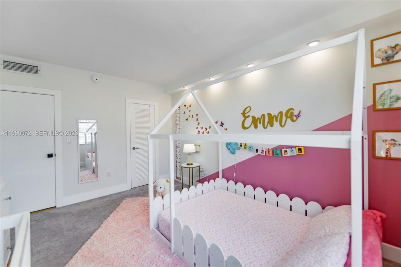 1980 S Ocean Dr , Unit 17E, Hallandale Beach, FL 33009 Photo