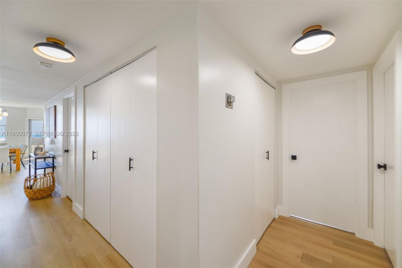 1980 S Ocean Dr , Unit 17E, Hallandale Beach, FL 33009 Photo