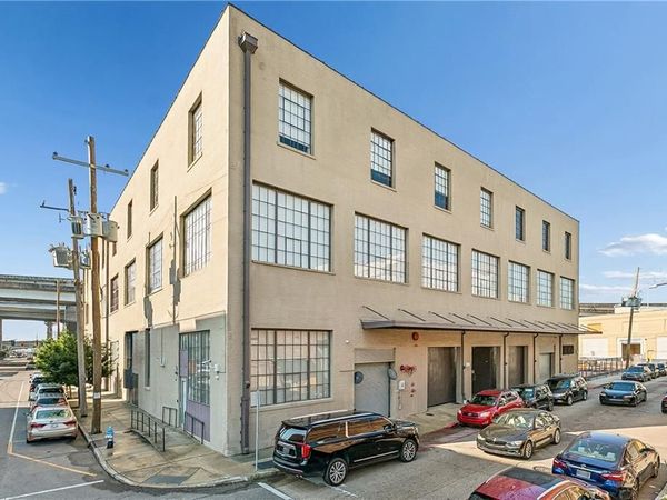 610 JOHN CHURCHILL CHASE Street, Unit L20, New Orleans, LA 70130