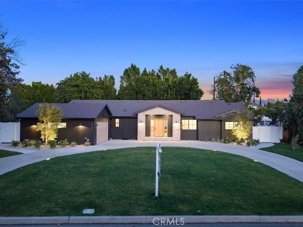 8960 Oak Park Avenue, Northridge, CA 91325