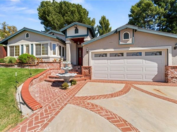 27932 Calypso Lane, Canyon Country, CA 91351