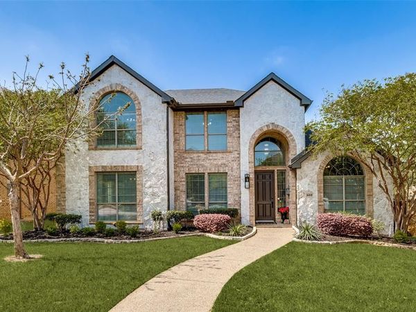 400 S Hampton Court , Lewisville, TX 75056