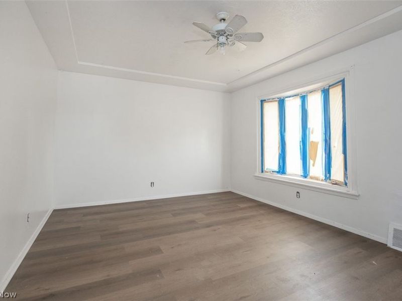 4397 E 154th Street, Cleveland, OH 44128 Photo 2