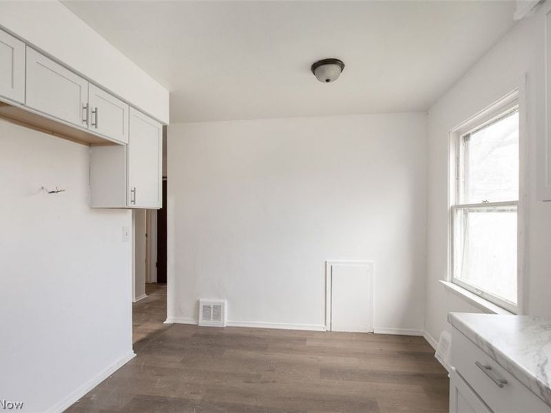 4397 E 154th Street, Cleveland, OH 44128 Photo 8