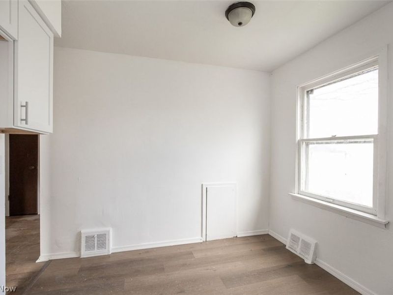 4397 E 154th Street, Cleveland, OH 44128 Photo 9