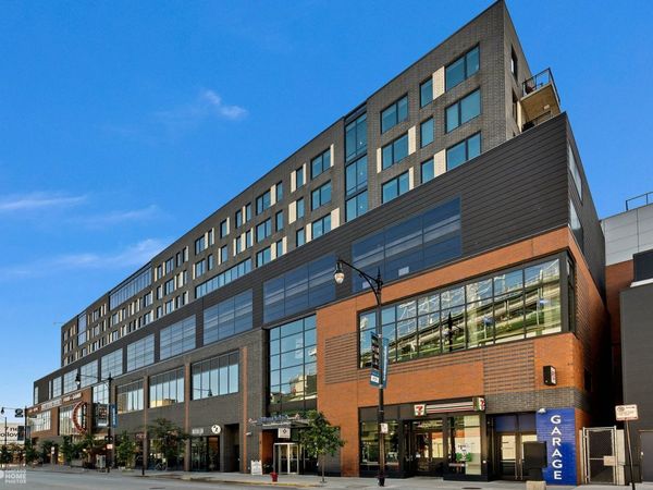 1025 W Addison Street , Unit 805, Chicago, IL 60613