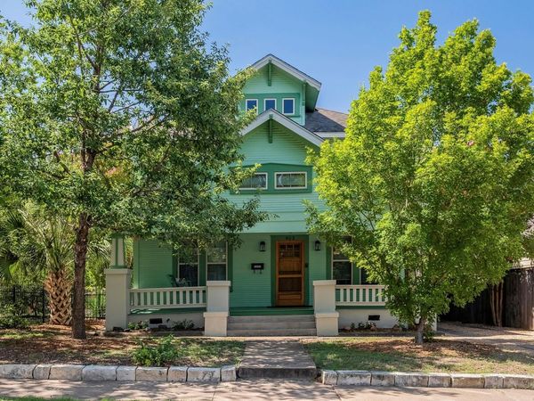 903 E 14th ST, Austin, TX 78702