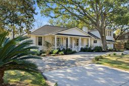 1106 Meadowcroft Lane photo 4